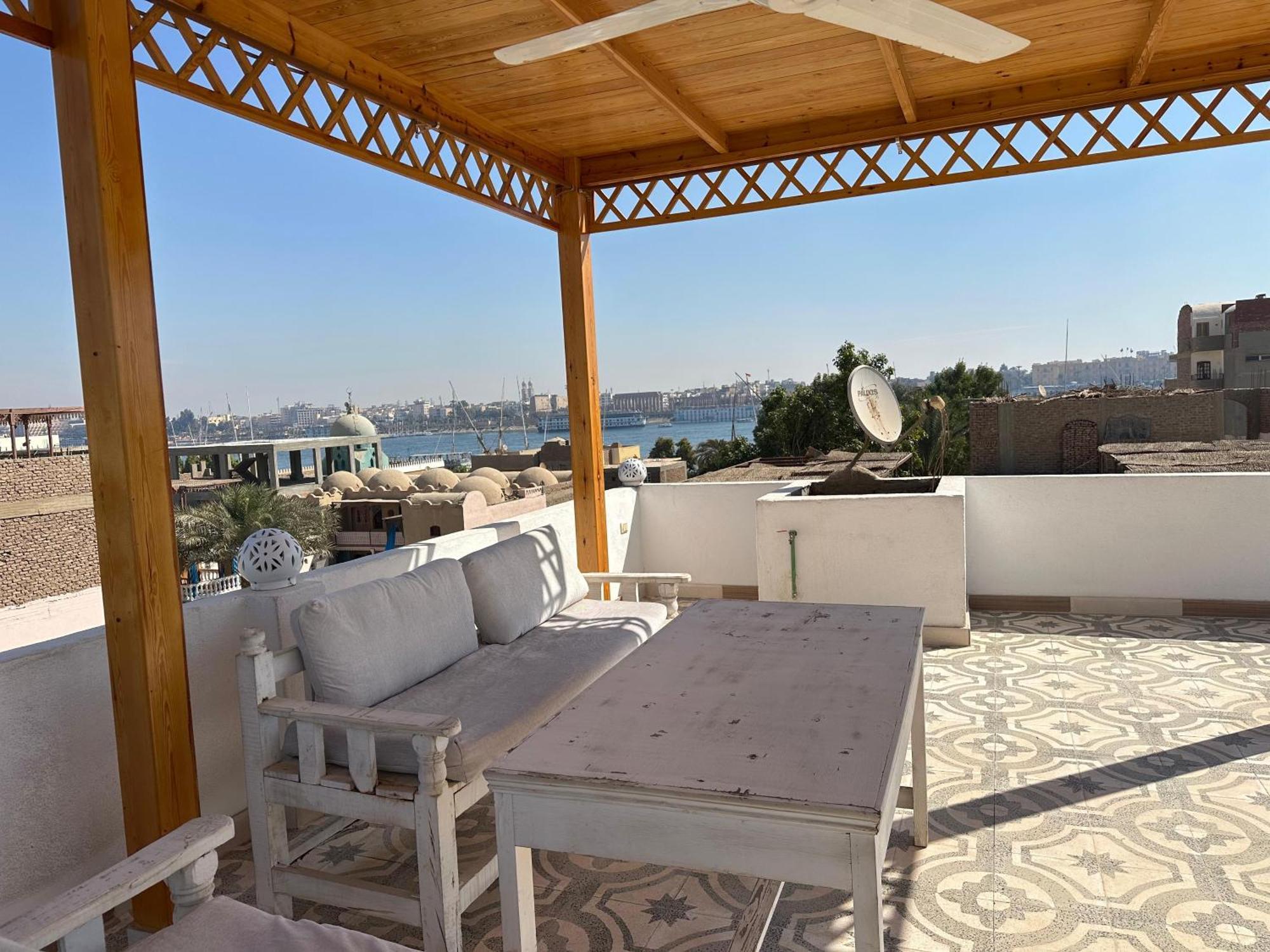 Temple House Luxor Apartment Exterior photo